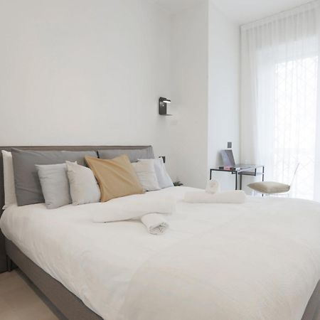 New Modern Flat 10 Minutes Walk From Central Station Milán Exteriér fotografie